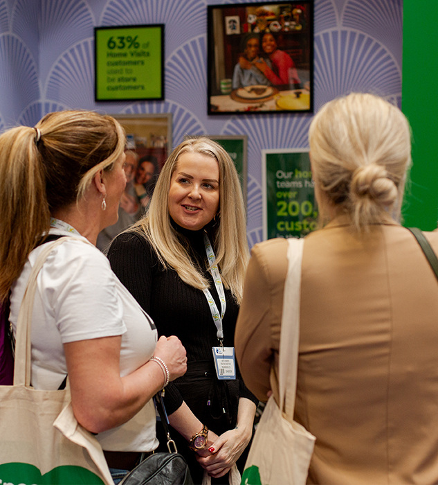 Specsavers_Exhibition_Stand_633x700 2